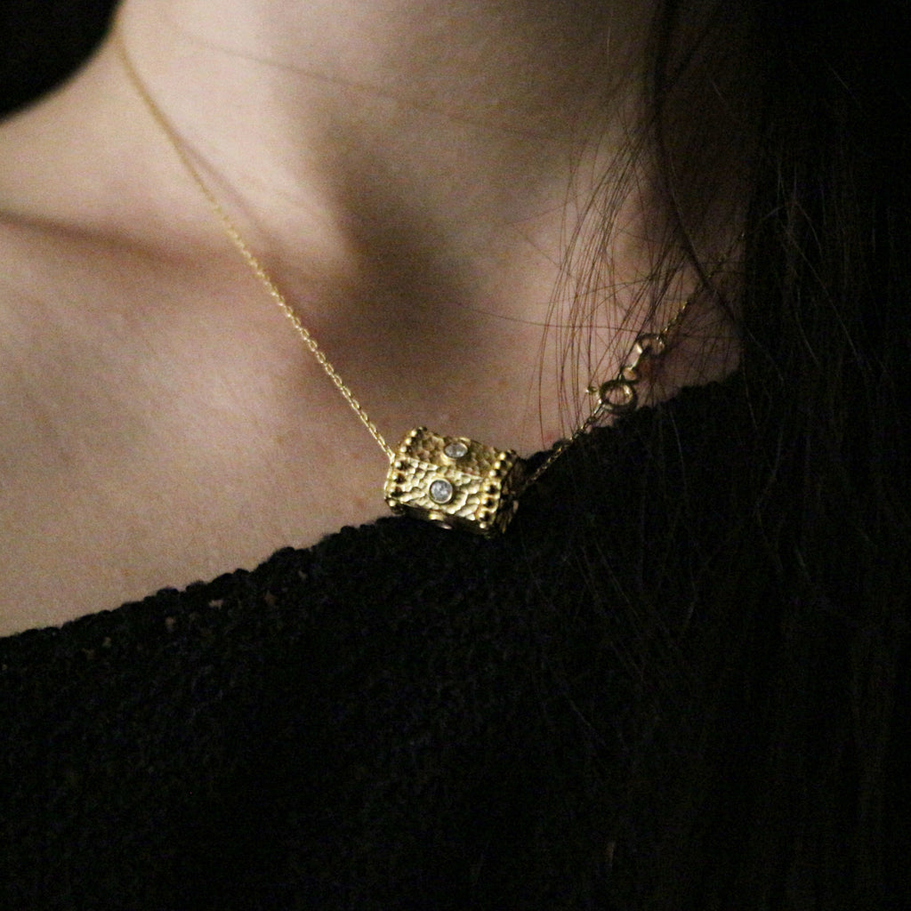 3D SILVER NECKLACE